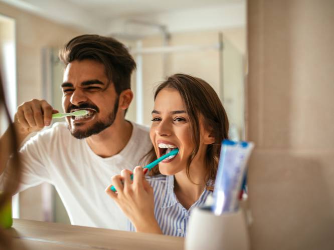 Hoe tandvleesontstekingen invloed hebben op je hele lichaam: “Goed poetsen is net zo belangrijk als bewegen en niet-roken”