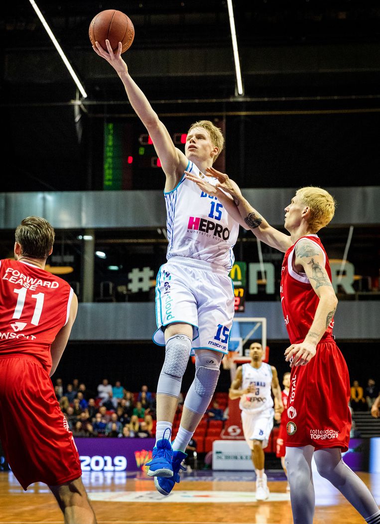de NBA: waarom Nederland te klein voor lange basketballers als Rienk Mast