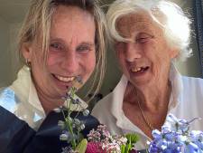Moeder en dochter blijven samen na vertrek uit verpleeghuis: ‘Voelt als de enige juiste beslissing’