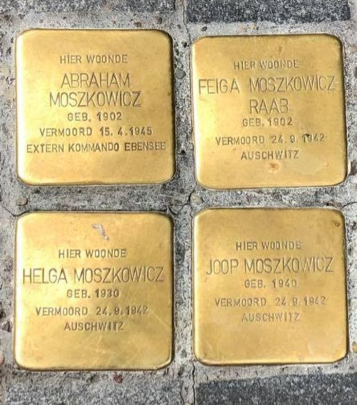 Stolpersteine voor de familie Moszkowicz in Amsterdam. Ook in Nijmegen worden dit jaar Stolpersteine gelegd om met name de 449 Joodse oorlogsslachtoffers van de stad te gedenken.