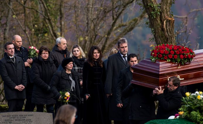 Wereldberoemde clown Popov begraven in Duitsland Foto AD.nl