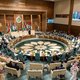 Na een jarenlange politieke isolatie zit Bashar al-Assad weer aan tafel