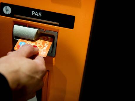 Politie Drenthe houdt drie verdachten aan op verdenking van bankhelpdeskfraude