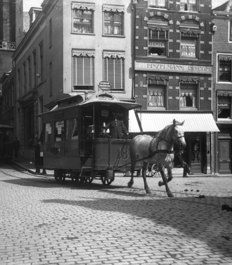 Ondergrondse tramlijn? Ruim 100 jaar geleden trok een paard deze gewoon voort door Utrecht
