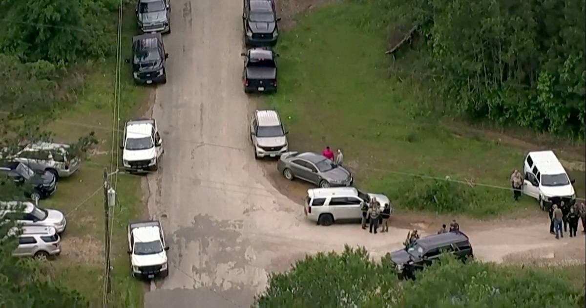 Texas man who killed five of his neighbors has already been deported four times |  outside