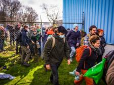Geen strafzaak tegen groep klimaatactivisten die door opengeknipt hek op Eindhoven Airport kwam