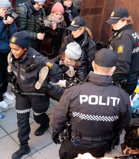 Greta Thunberg arrêtée en Norvège lors d’une protestation contre des éoliennes “illégales”