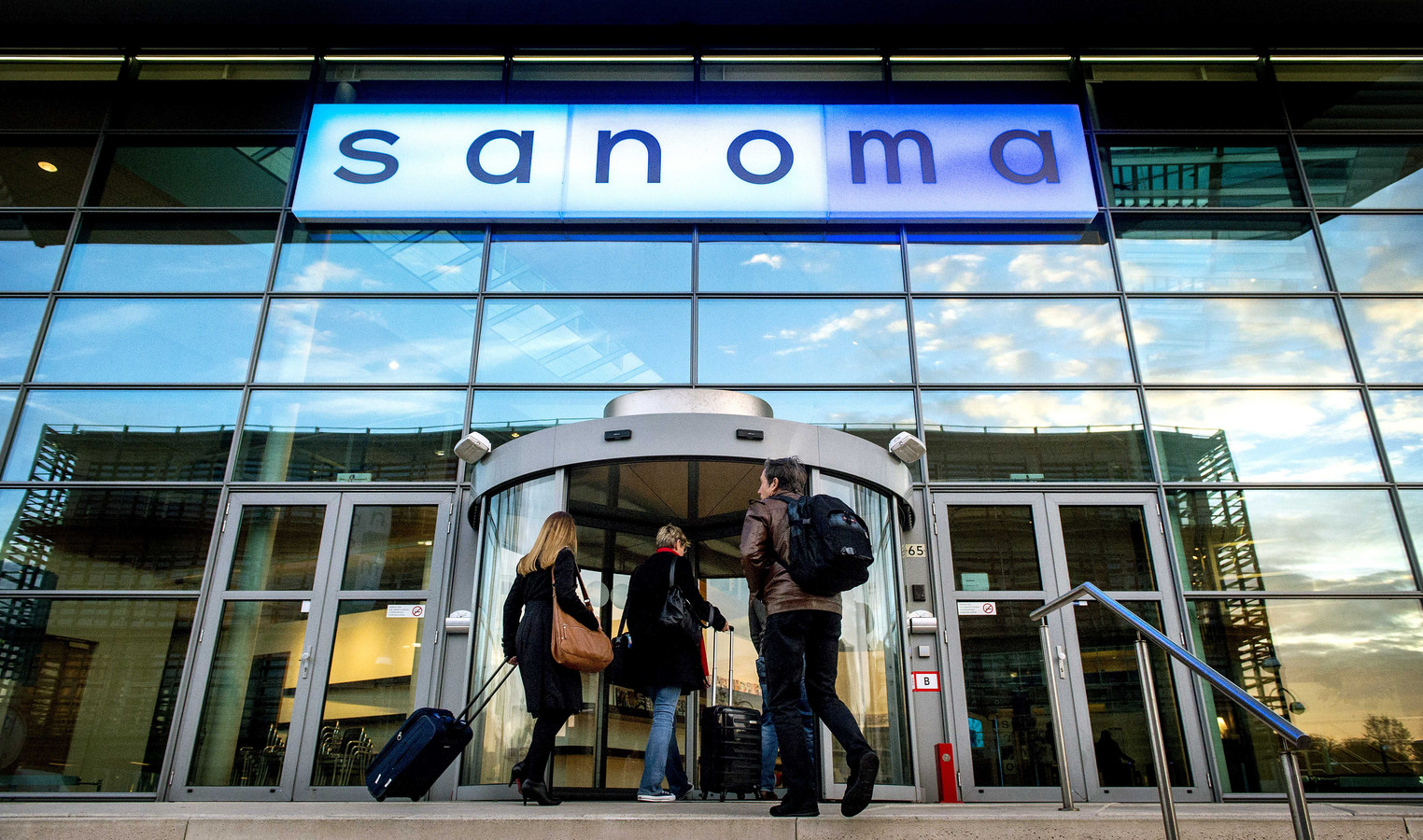 les Th Vorm van het schip Mediabedrijf Sanoma verkoopt 19 tijdschriften | Foto | AD.nl