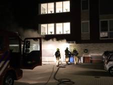 Brand in verpleeghuis, bewoners met bed en al geëvacueerd