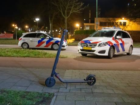 Pas op! Politie waarschuwt voor rijden met verboden elektrische step in Enschede