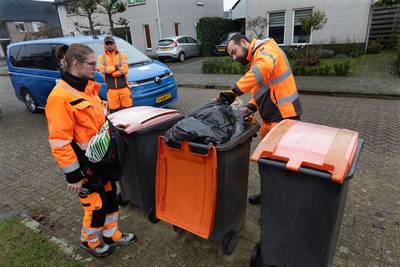 Afvalcontroleurs spitten pmd-bakken door en komen zelfs levende dieren tegen: ‘Ik schrik nergens meer van’