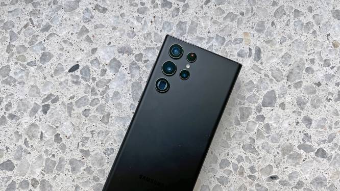 REVIEW. Samsung Galaxy S22 Ultra valt op door pennetje, maar biedt verder weinig nieuws