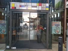 Posteractie ‘Handen af van SKB’ heeft direct succes in Winterswijk