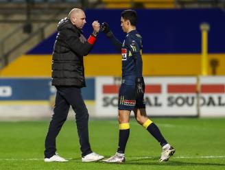 Doelman Berke Özer en KVC Westerlo gaan voor zes op zes tegen FC Seraing: “Het kan snel veranderen in deze reeks”