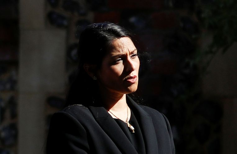 De Britse minister van Binnenlandse Zaken Priti Patel: mogelijk een lockdown voor Leicester. Beeld REUTERS
