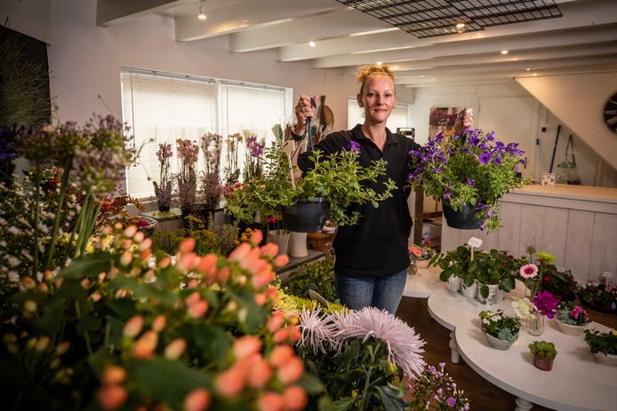 Katinka de Vries in bloemenzaak Adorable Flowers: „Dit wil ik nog heel lang blijven doen.”