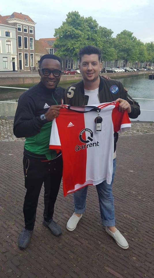 identificatie stap plug Fan uit Zierikzee 'vindt' als eerste nieuwe Feyenoord-shirt | Zeeland |  bndestem.nl