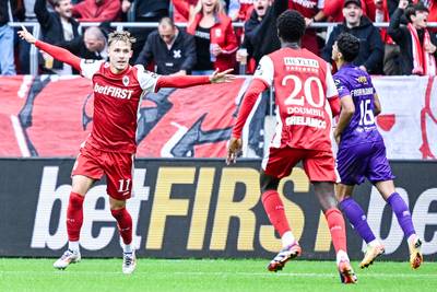 LIVE ANTWERP-BEERSCHOT. Great Old takes the lead into halftime, 2-0 disallowed on the stroke of halftime