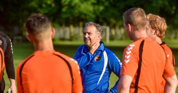 EFC bindt Roland Schuermans langer aan zich | Amateurvoetbal - Eindhovens Dagblad