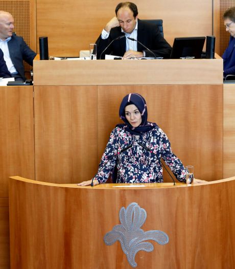 Mahinur Özdemir ne fait plus partie du cdH
