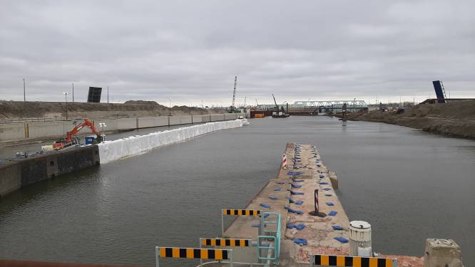 Restant Middensluis in Terneuzen knalt over een paar weken uit elkaar (en dat gaat anders dan de vorige keer)