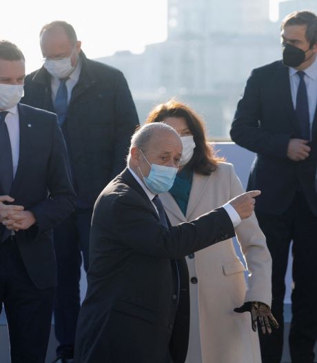 L'UE prépare de "lourdes" sanctions pour "dissuader" Moscou d’envahir l’Ukraine