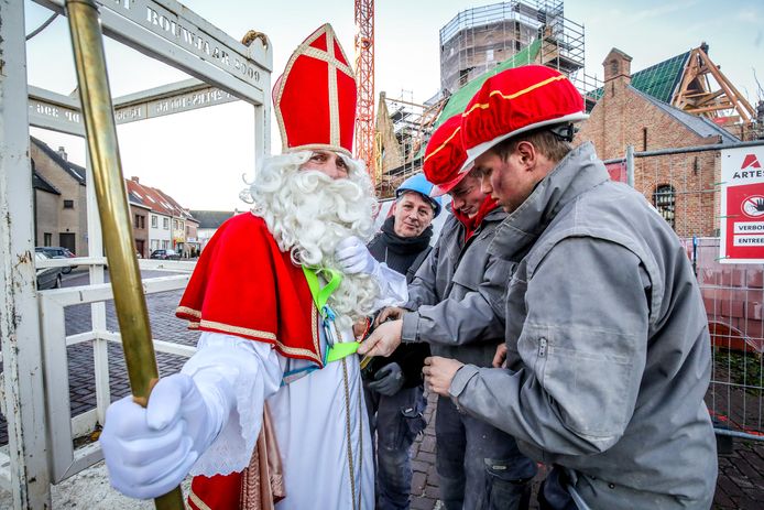 Sinterklaas kreeg hulp van de werkmannen