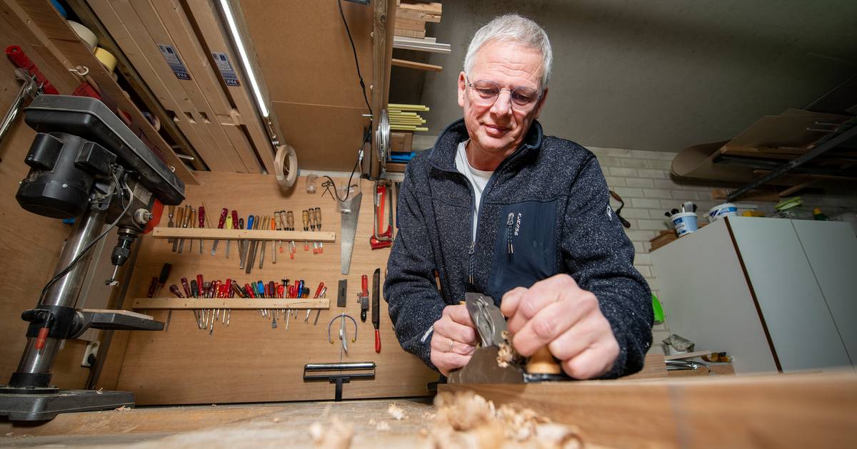 Demonstreer Plakken mechanisme Werkloze Hilbert uit Apeldoorn wordt meubelmaker: 'Niets mooier dan met  hart en handen aan hout werken' | Apeldoorn | destentor.nl