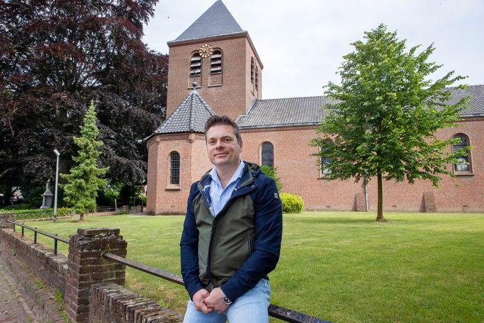 Koen Waijers ziet perspectieven voor de Ollandse kerk met behoud van historische elementen.