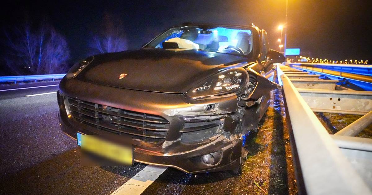 Spookrijder veroorzaakt botsing op de snelweg: ‘Hij kwam recht op ons af’.