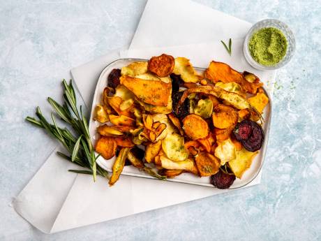 Wat Eten We Vandaag: Groentechips met rozemarijnzout