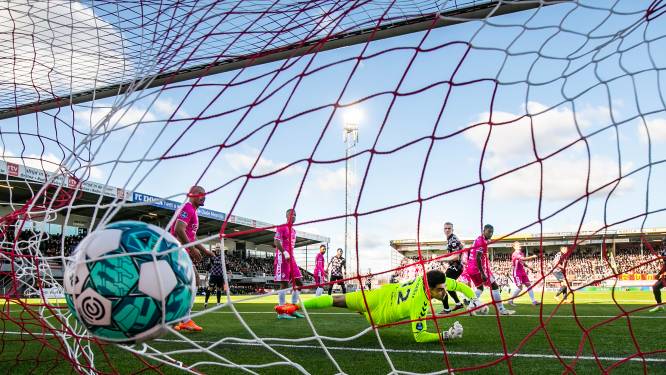 Dure kaart, late tegengoal: GA Eagles schiet zich in Emmen vooral in eigen voet