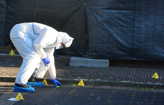 Het forensisch onderzoek in de Madeliefstraat in Vught duurde tot in de avond.
