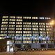 Dag en nacht branden de lichten in nieuwe Antwerpse politiegebouw, al staat dat nog ruim een maand leeg