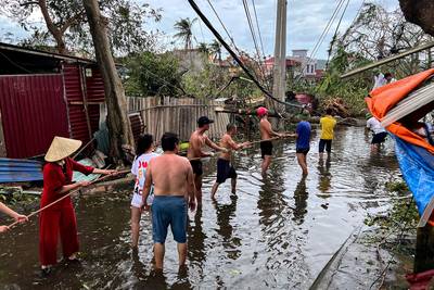 Floods in Vietnam after Typhoon Yagi passes through: death toll rises to 127 victims