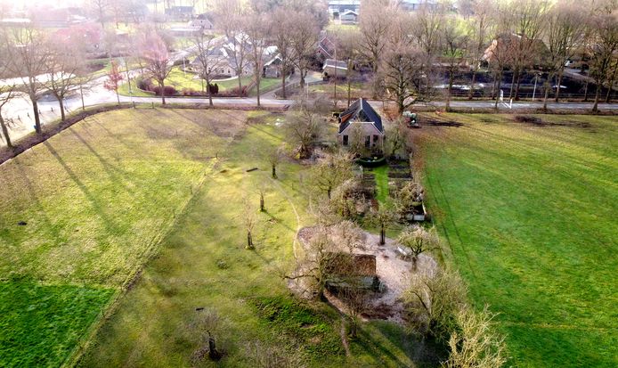 De huidige ezelboerderij op de hoek van de het Westerveen en de Bosmansweg in Nieuwleusen.