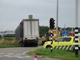 De trailer schoot los en kwam tot stilstand in de berm langs de toerit van de A28.