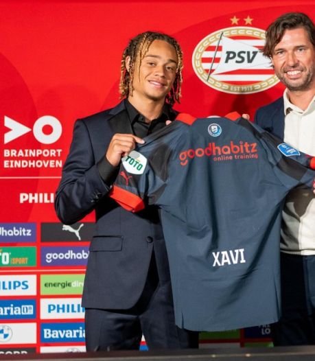 Xavi Simons trainde dagelijks met Mbappé, Neymar en Messi, maar weet dat hij nog veel te bewijzen heeft: ‘Bij PSV is ook volop concurrentie’