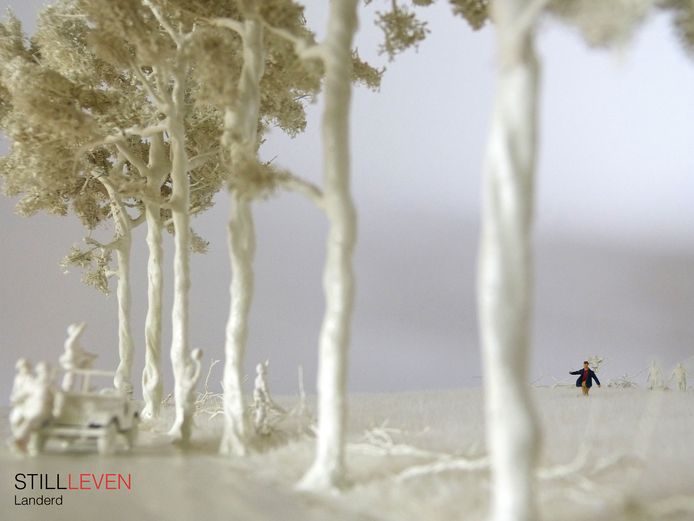 De maquette die de wandeling van Wim Boeijen door het mijnenveld verbeeldt. Dit ‘Stillleven’ wordt nu in Atelier Anders in Schaijk geëxposeerd. Vanaf zaterdag 14 september is het zien in dorpshuis Phoenix .