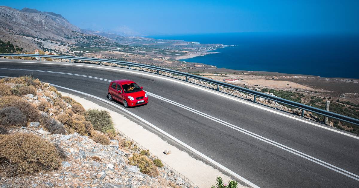 Gerben (21) rental car locked up with keys: “Thanks to a grumpy car dealer, my vacation was immediately €200 more expensive” |  My guide: money