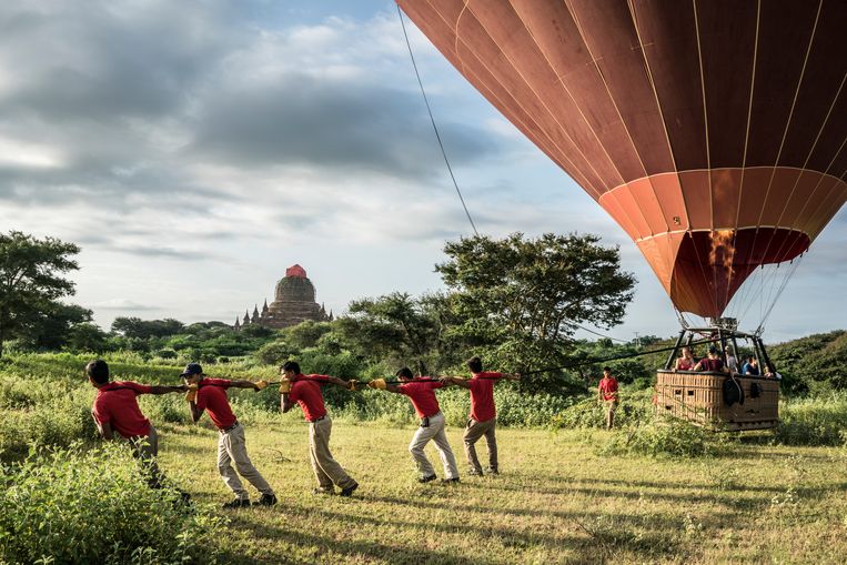 De luchtballon is vertrekkensklaar. Beeld Chiara Luxardo/Prospekt