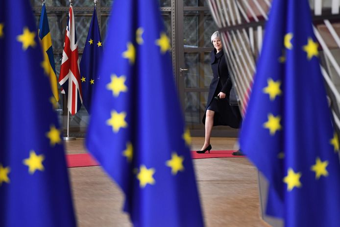 De Britse premier Theresa May bij haar aankomst op de Europese top in Brussel gisteren.