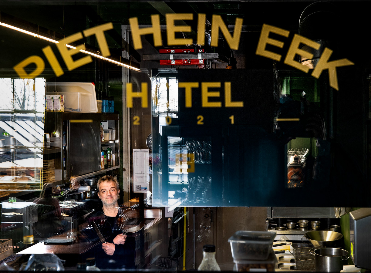 Ontwerper Piet Hein Eek maakt doorstart