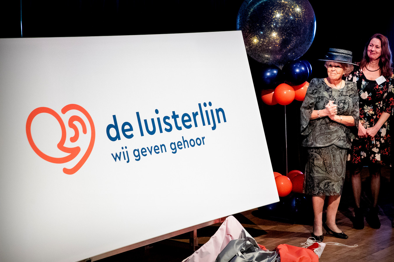 De Luisterlijn staat roodgloeiend sinds Omroep MAX dinsdag samen met de hulpdienst een campagne is gestart om aandacht te vragen voor ouderen die tijdens de coronacrisis geïsoleerd raken