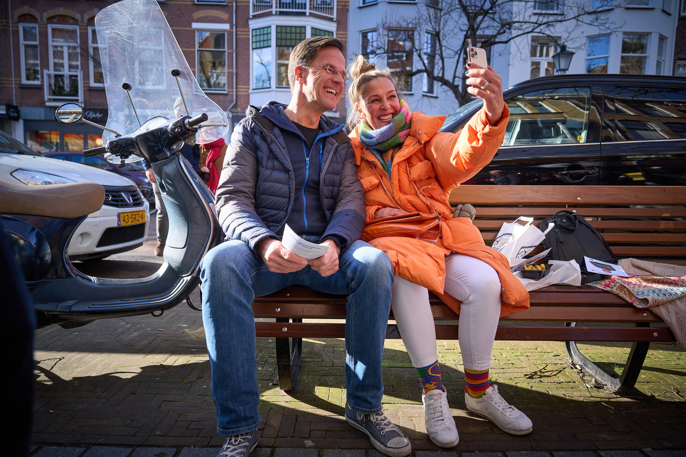 (Oud-)collega’s over Mark Rutte: ‘Hele zondagen filmpjes gekeken om uit ...