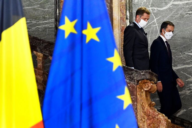 Alexander De Croo (Open Vld) en Paul Magnette (PS) hebben een nieuwe regering op de rails gekregen, die fors wil investeren in pensioenen. Beeld Photo News
