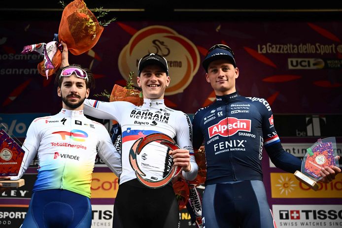 Het podium: Turgis (links, 2de), Mohoric (midden, winnaar) en Van der Poel (rechts, 3de).
