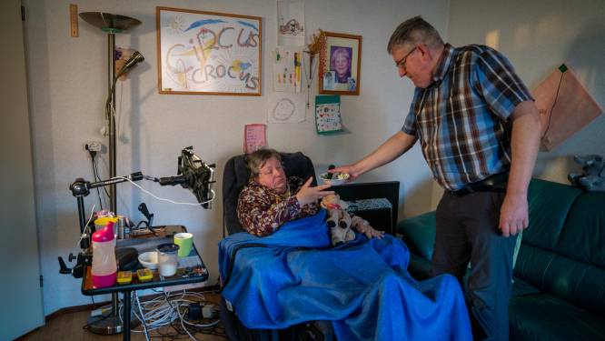 Gehandicapte Antoinette (64) uit Arnhem woont noodgedwongen bij haar broer