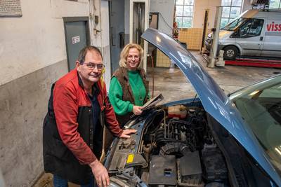 Autobedrijf Glerum in Lage Zwaluwe sluit na bijna 70 jaar de deuren: 'Het gaat echt niet meer’