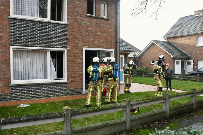 De brandweer repte zich naar de woning van een hoogbejaarde man in De Linde, in Moorsele. Maar blussen hoefde uiteindelijk niet;